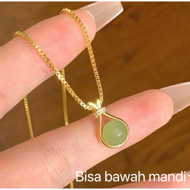 (Bebas beli 2 dapat bonus) H-Girl888 K35 kalung gold manik-maink giok bola hijau titanium