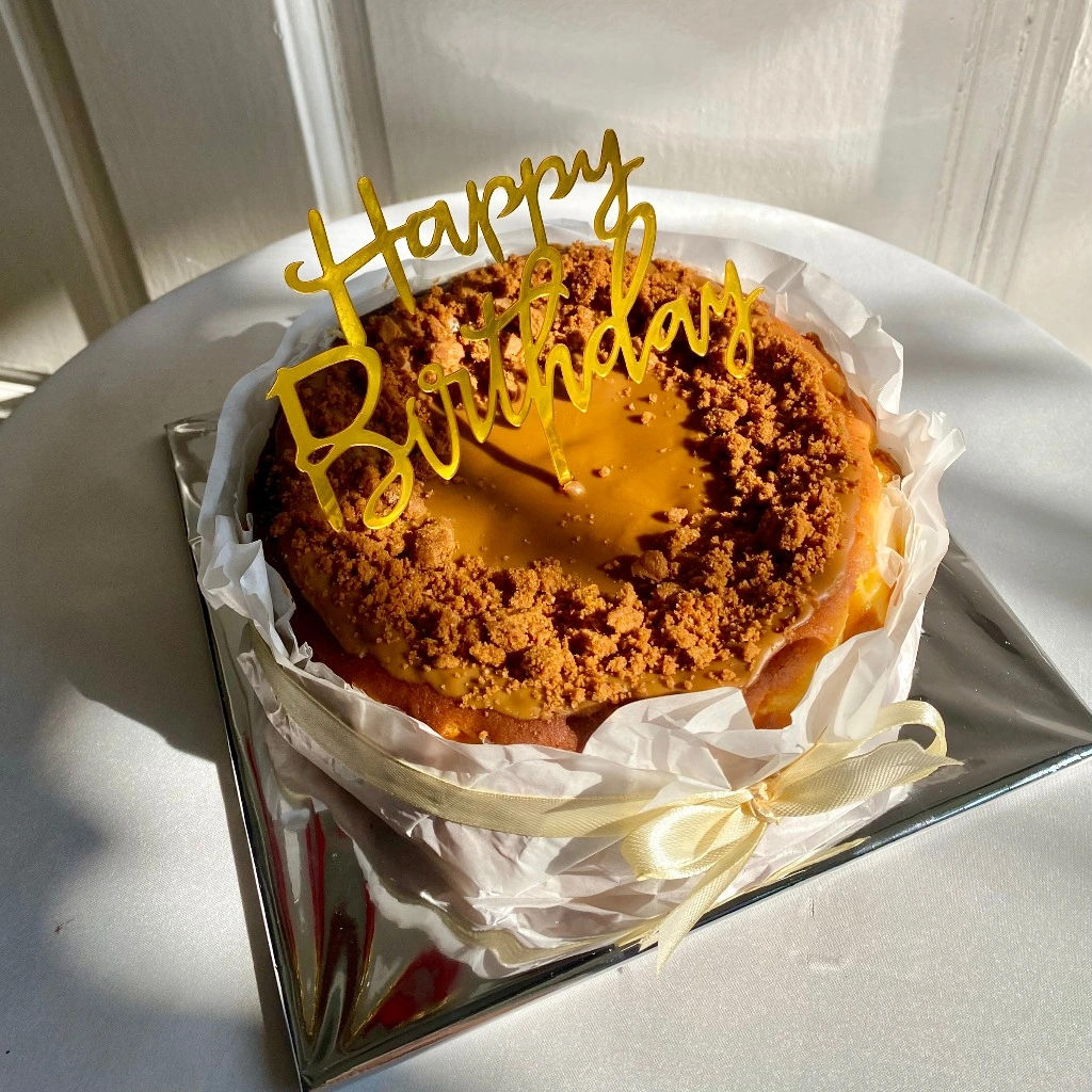 Birthday Burnt Cheese Cake - Kue Ulang Tahun / Birthday Cake / Custom Kue Ultah Tulisan