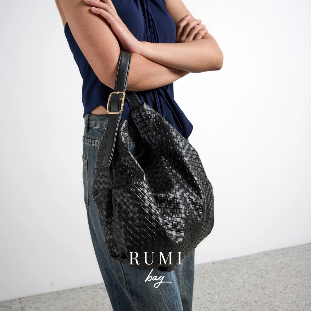 Rumi bag - AMRETA - TAS WANITA - HOBO BAG - SHOULDER BAG - SLING BAG - HAND BAG - TAS IPAD FIT 10 INCH