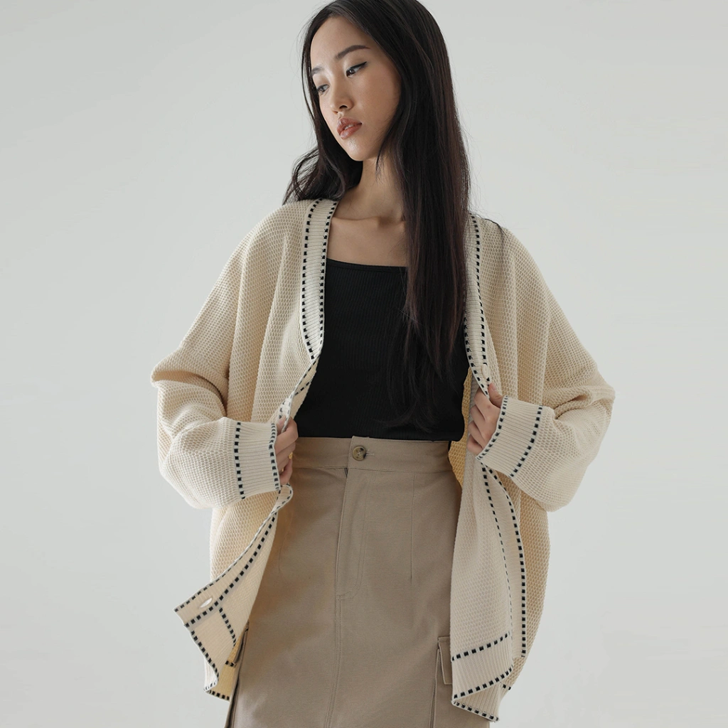 InKano Thames Outer - Outerwear wanita knit cardigan wanita dengan details dash dan kancing