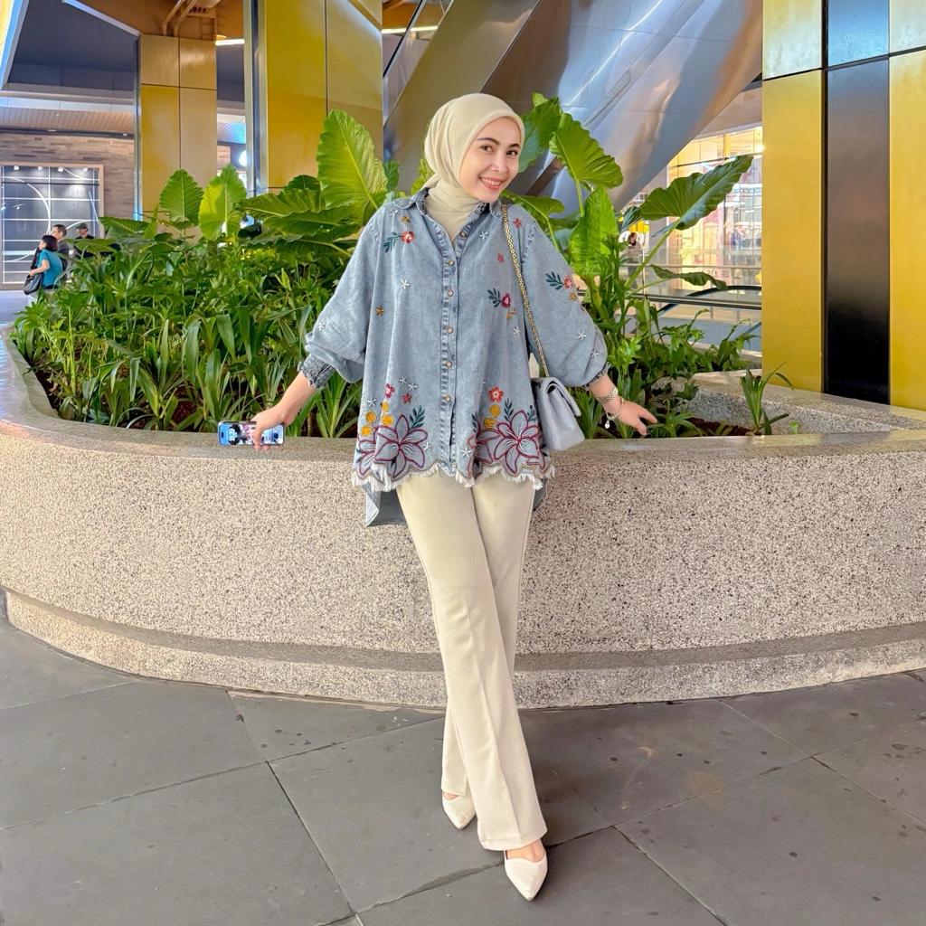 Acha Jeans Motif Bunga Atasan Wanita