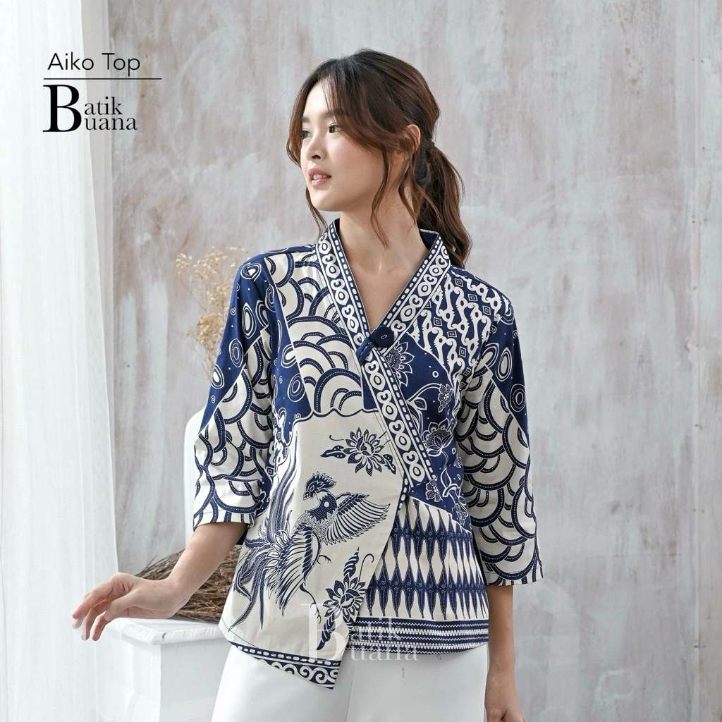 Aiko Top - Atasan Batik Wanita Premium - Batik Wanita Navy - Batik Wanita Cantik - Batik Kerja Formal - Batik Nikahan - Batik Kantor - Atasan Batik - Blouse Batik - Blus Batik - Batik Modern - Batik kekinian - Batik Unik - Batik Etnik - Batik Cewek Wanita