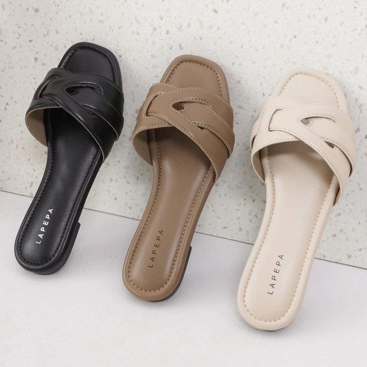 LAPEPA YUK - MOON Sandal Wanita Teplek Korea Casual Premium Size 36 - 41 Sendal Slop Elegan Empuk Flat Cewek Kasual Rumahan Warna Hitam Black White Tan Selop Korean Style Santai 37 38 39 40 Perempuan Kekinian Terbaru Shoes ORI Original Mall Official Store