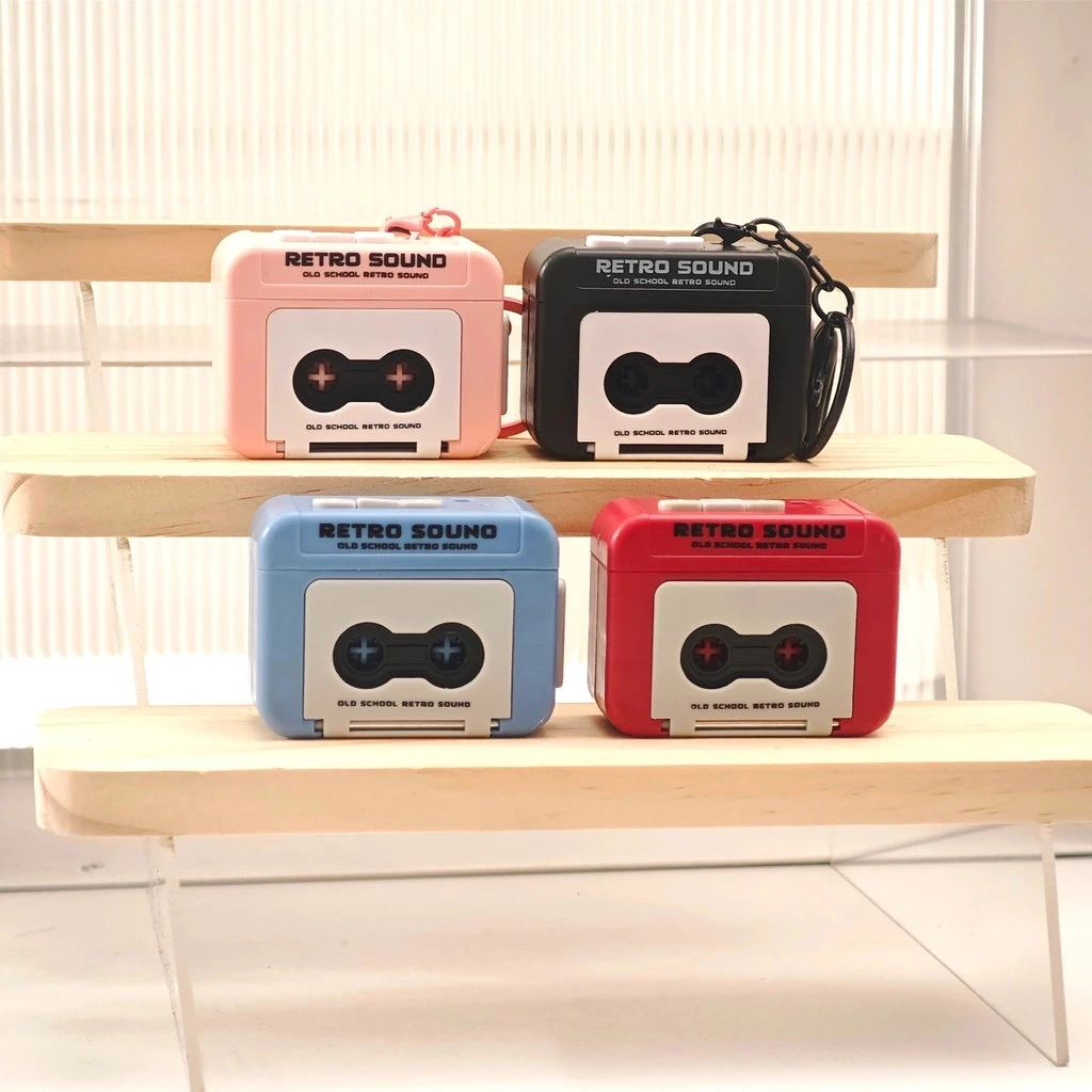 RG Gantungan Tas RETRO SOUND Bentuk Radio GANTUNGAN KUNCI Ganci Tape Recorder Rekam Lagu