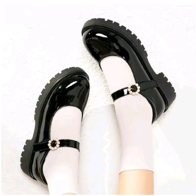 Sepatu Docmart Hitam
Sekolah Remaja Perempuan Hak Datar Import Premium Gesper 09 Terbaru Fashion Korea Flatshoes Natasa Oxford Wanita Viral Kekinian Kerja Shoes Flat Cewek Flat Cewek Kasual