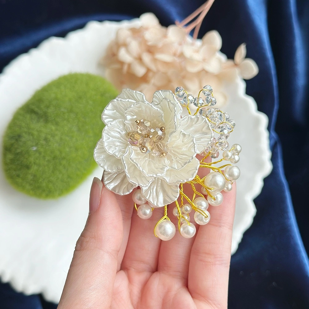 Renee Premium Crystal and Pearl Brooch / Pin or Hair Clip