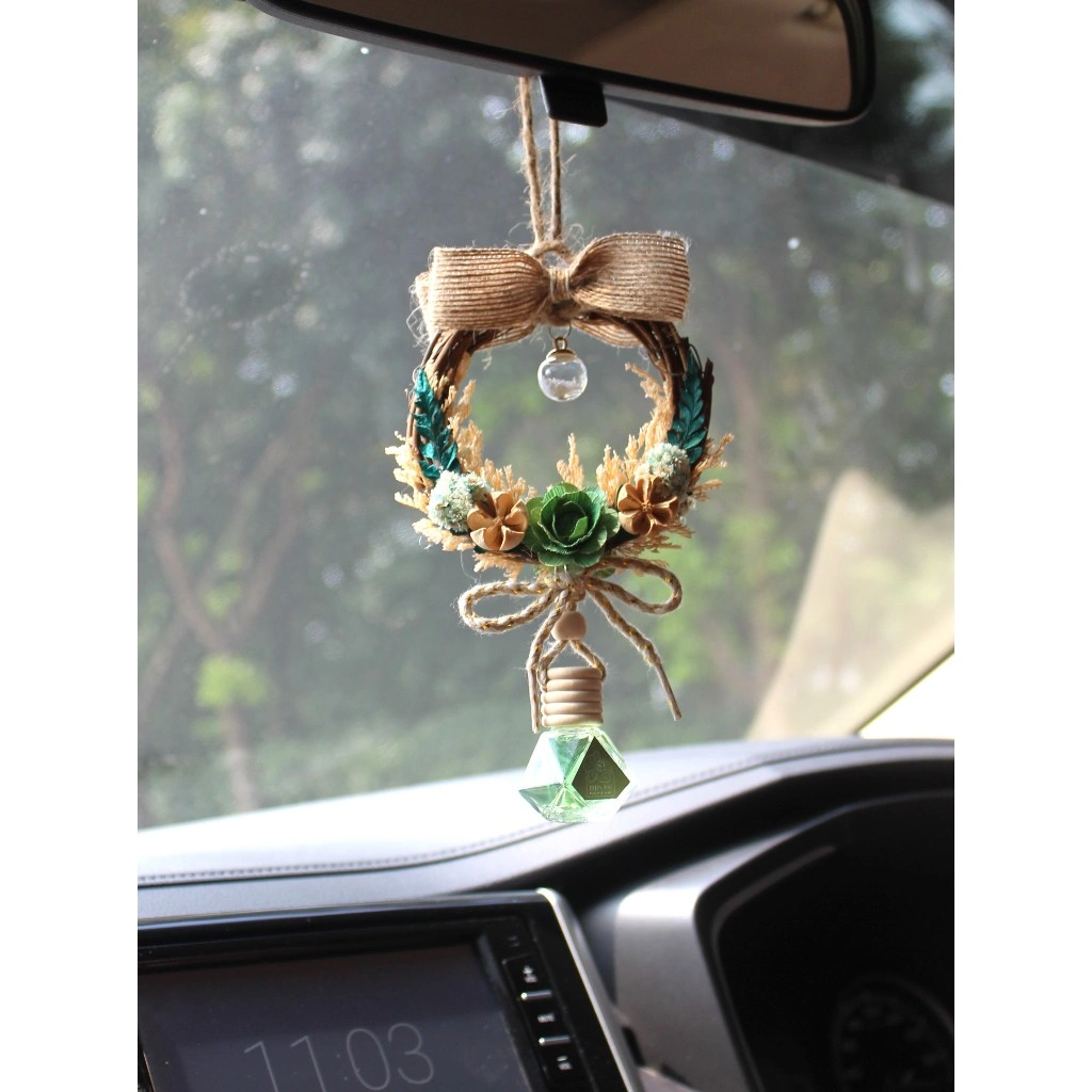 Bijinasi SekarTaji Gantungan Mobil / Parfum Mobil / Bunga Mobil / Ring Bunga Mobil / Pengharum mobil / Hiasan Mobil / Gantungan Spion Mobil