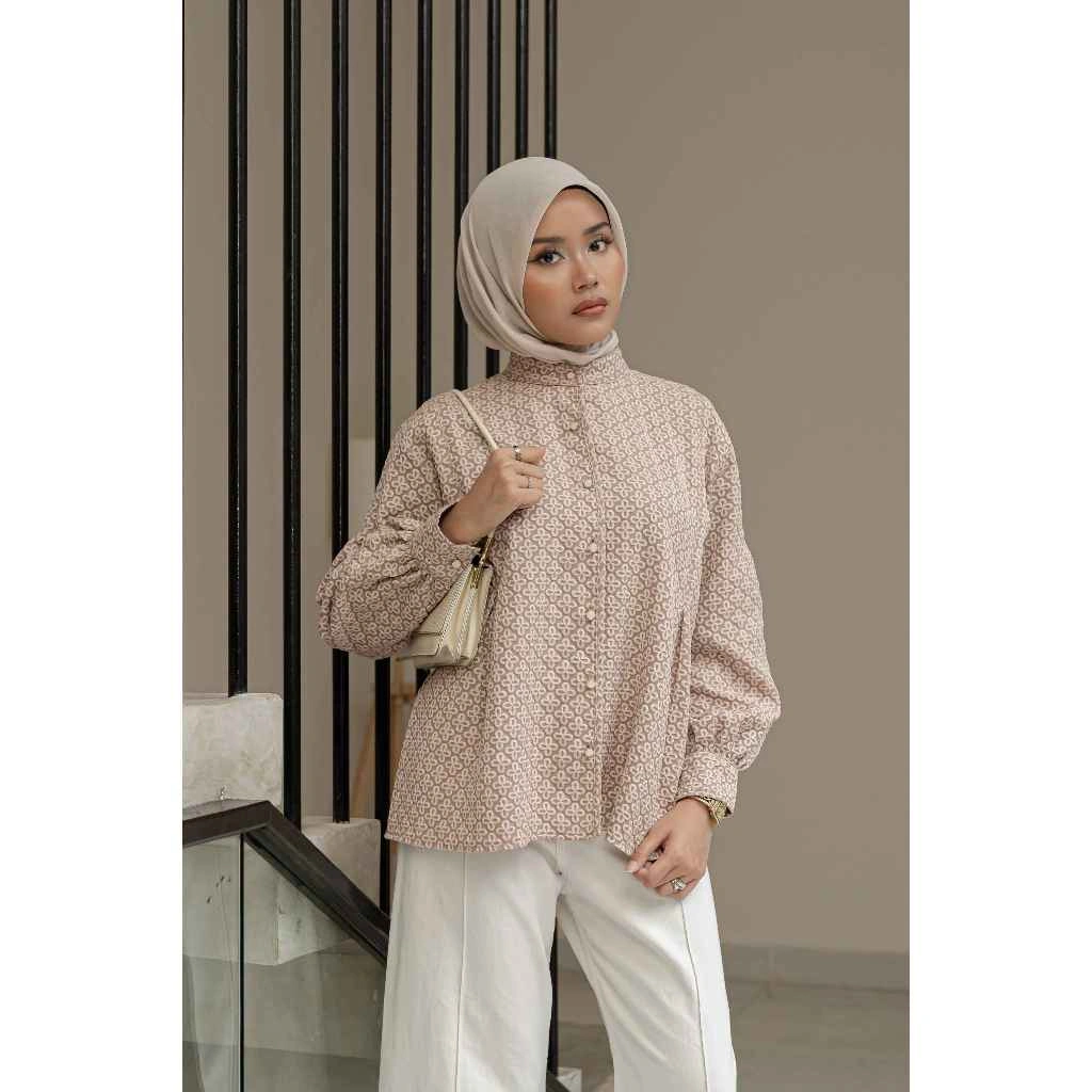 Alaia Top | Atasan Wanita Casual | Puffy Sleeves | Blouse Lengan Balon | Textured Fabric | Gracias Label