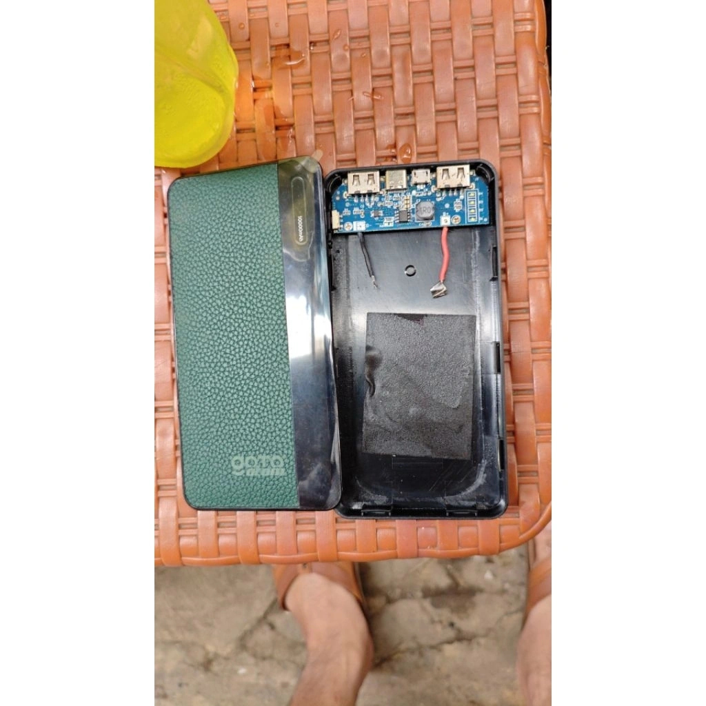 CASING DAN MESIN COPOTAN POWERBANK 2.4A