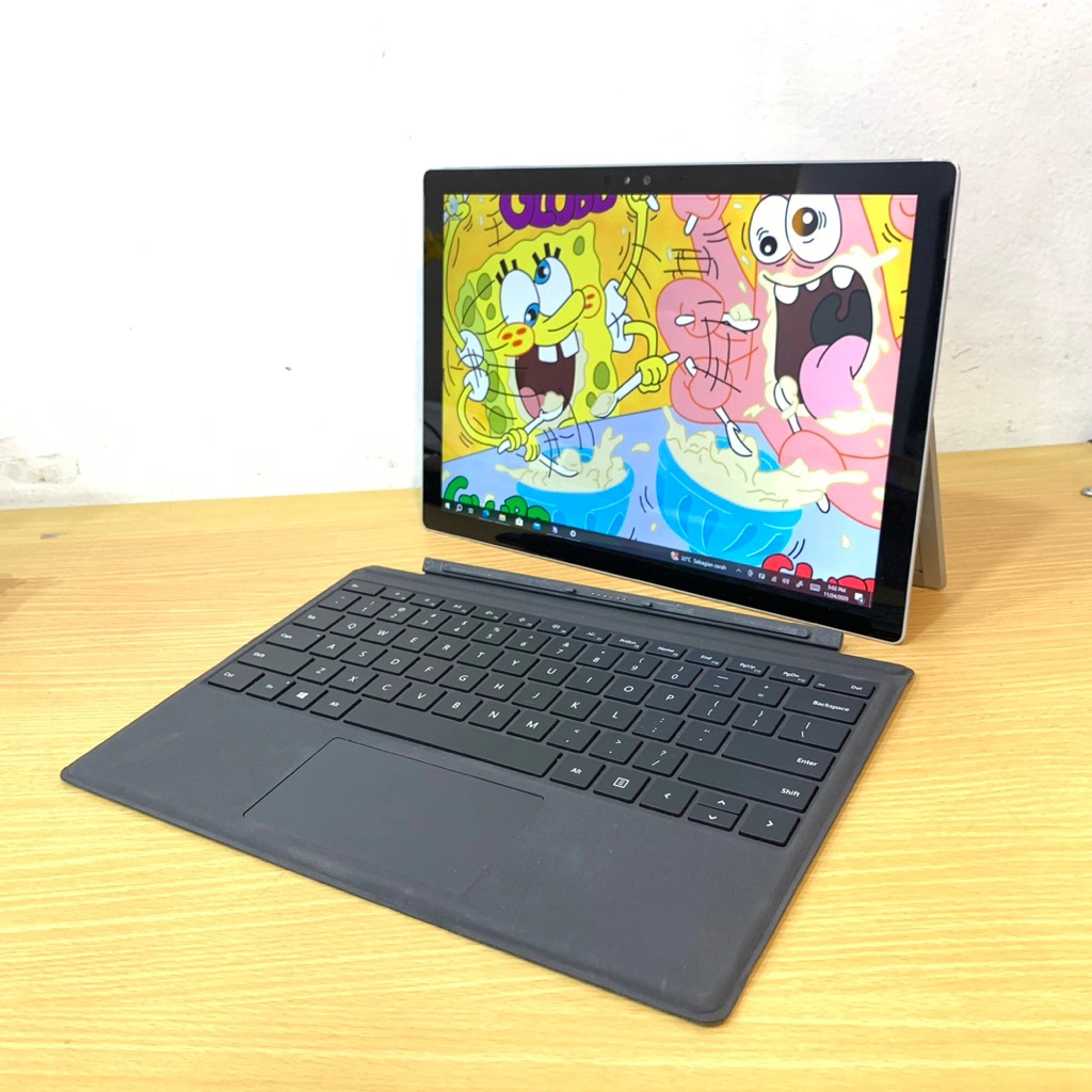 Laptop surface pro 4 core i5 gen 6 || RAM 8gb SSD 256gb + Touchscreen + Keyboard Lepas Pasang