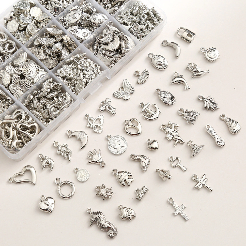 Manik Bandul Charm Ringan Silver Gold Bahan Aksesoris Hiasan DIY Meronce Gelang / Liontin / Kalung