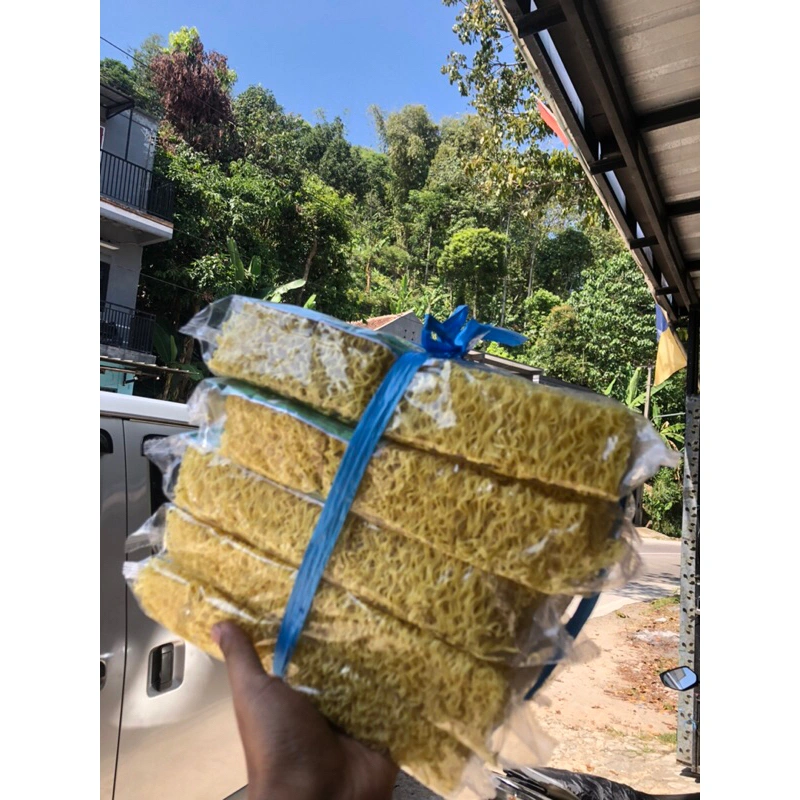 MIE KERING SATU IKAT 5 PACK FREE BUBLE WARP DUS