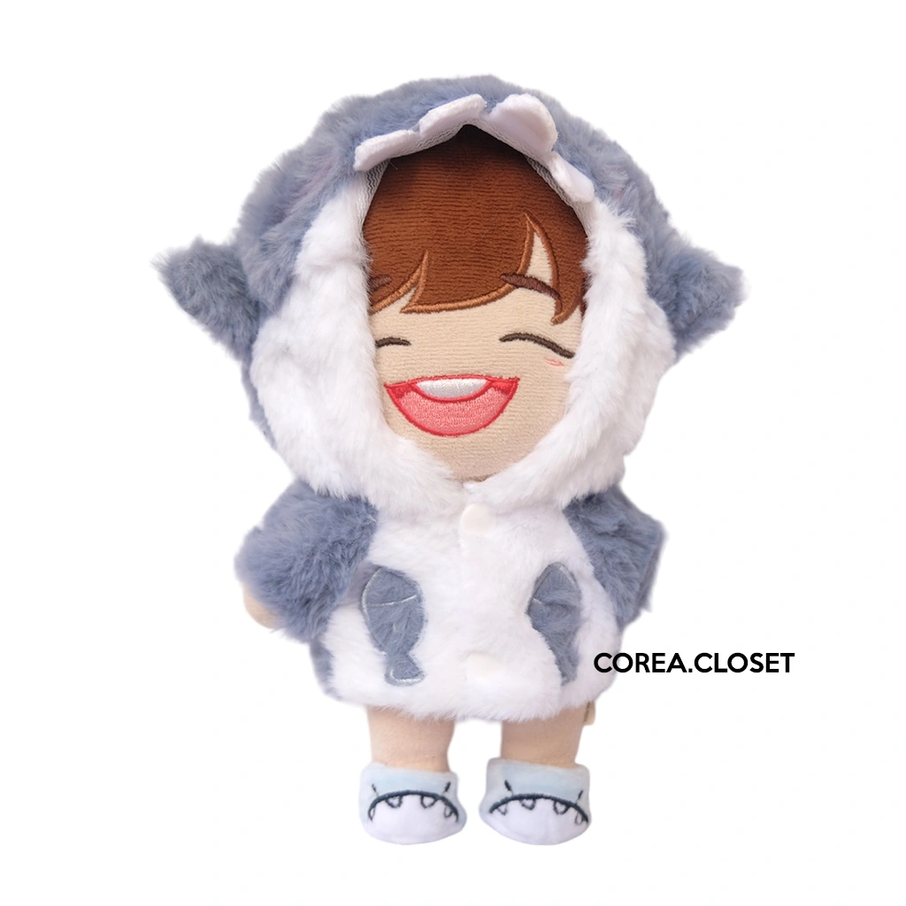READY STOCK 20cm UPSETDUCK skzoo doll clothes - onesie costum Shark blue ver Clothes set Kostum Hiu Shark Baju Minidoll 20cm include Hoodie and shoes costum oneset baju boneka seventeen straykids, super junior, blackpink, exo, nct