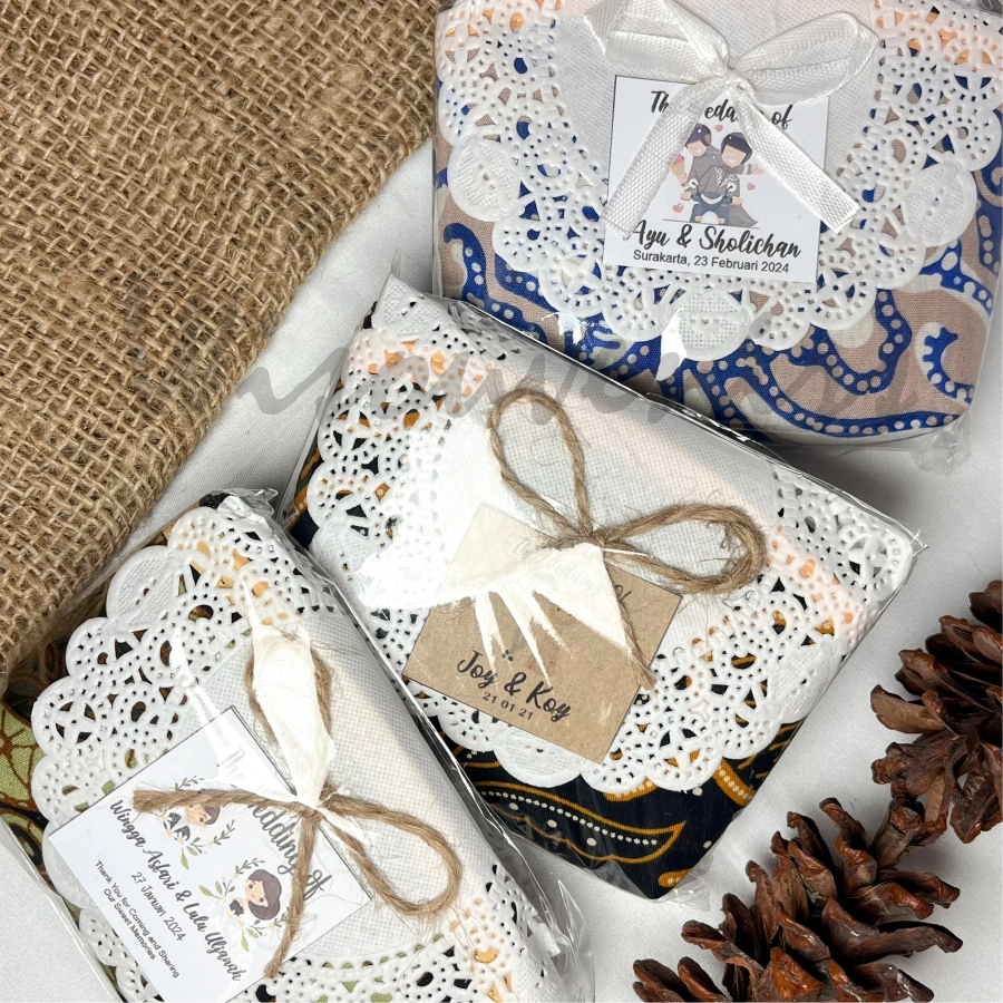 PAKET HEMAT 100 BIJI SOUVENIR DOMPET KOIN BATIK KHAS JOGJA 10 X 5 CM PART 1