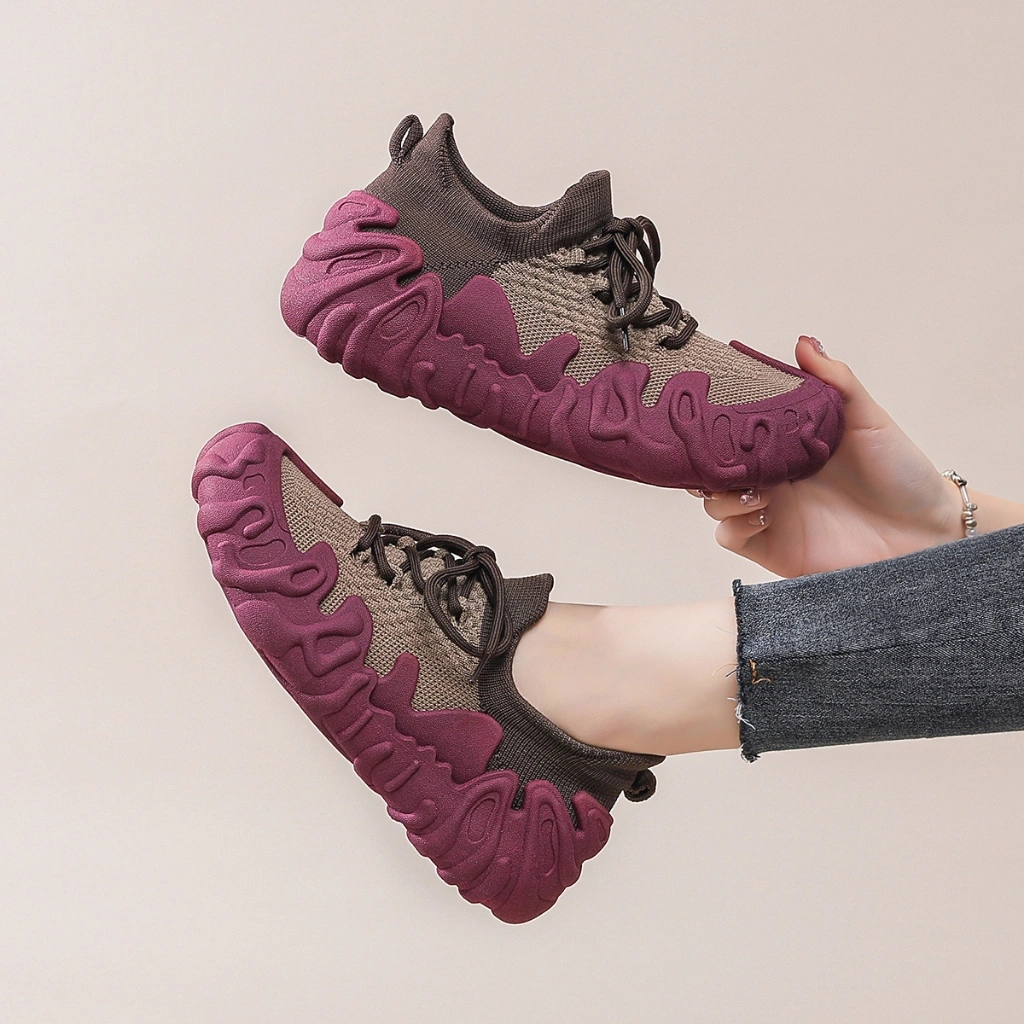 LURAD Sneakers Cewek Outdoor Olahraga Sepatu Fashion Tidak Gerah Dikaki Nyaman Sepatu Wanita QY812