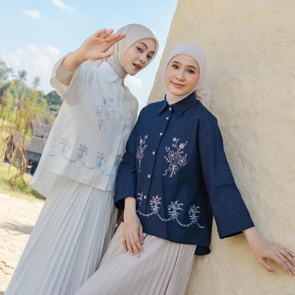 Keyra Boxy Shirt - Kemeja Boxy Wanita – Bordir Bunga Cantik - Warna Soft - Kemeja Wanita - Kemeja Lengan Panjang - Kemeja Adem - Atasan Wanita Kekinian - Atasan Kemeja Kantor - Kemeja Lucu - Kemeja Perempuan