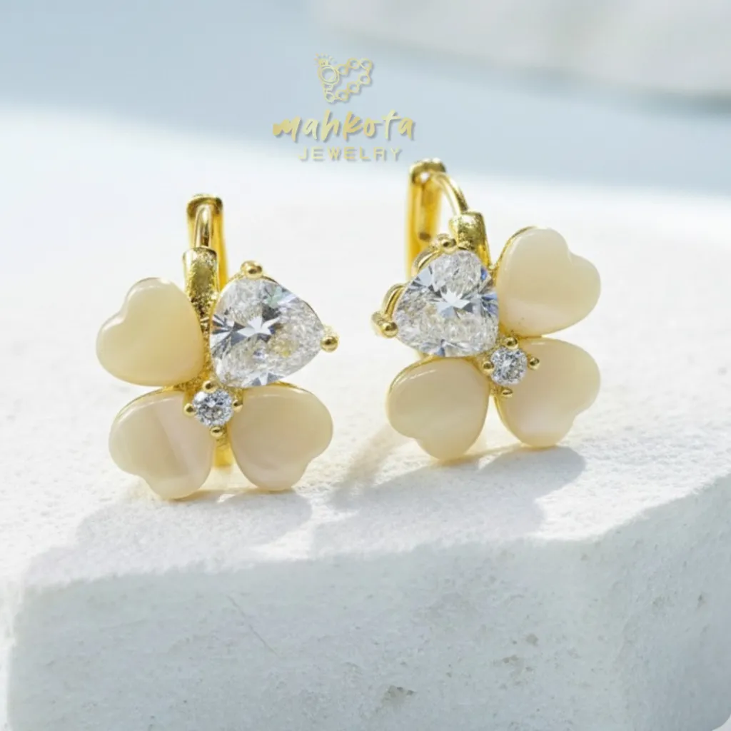 A305 Anting Titanium Wanita Korean 6X 18K Gold Plated • Anting Bunga Cantik  • Anti Karat Anti Luntur • Titanium Jewelry • Anting Aesthetic • Anting Minimalis • Anting Elegant • Aksesoris Perhiasan Wanita • Model baru 2025 • Cocok Untuk Kado Pacar