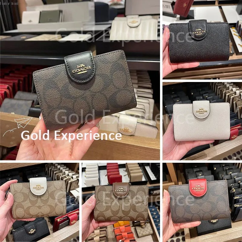 COACH New Style Corner Zip Wallet In Signature Canvas Coach Tas Wanita Coach Dompet Wanita Coach Dompet Lipat Signature Canvas