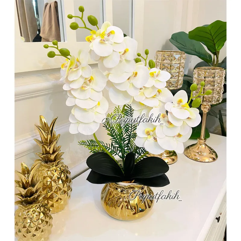 Vasgold keramik dengan bunga anggrek latex 4 2 cabang / vas dengan anggrek sudah di rangkai