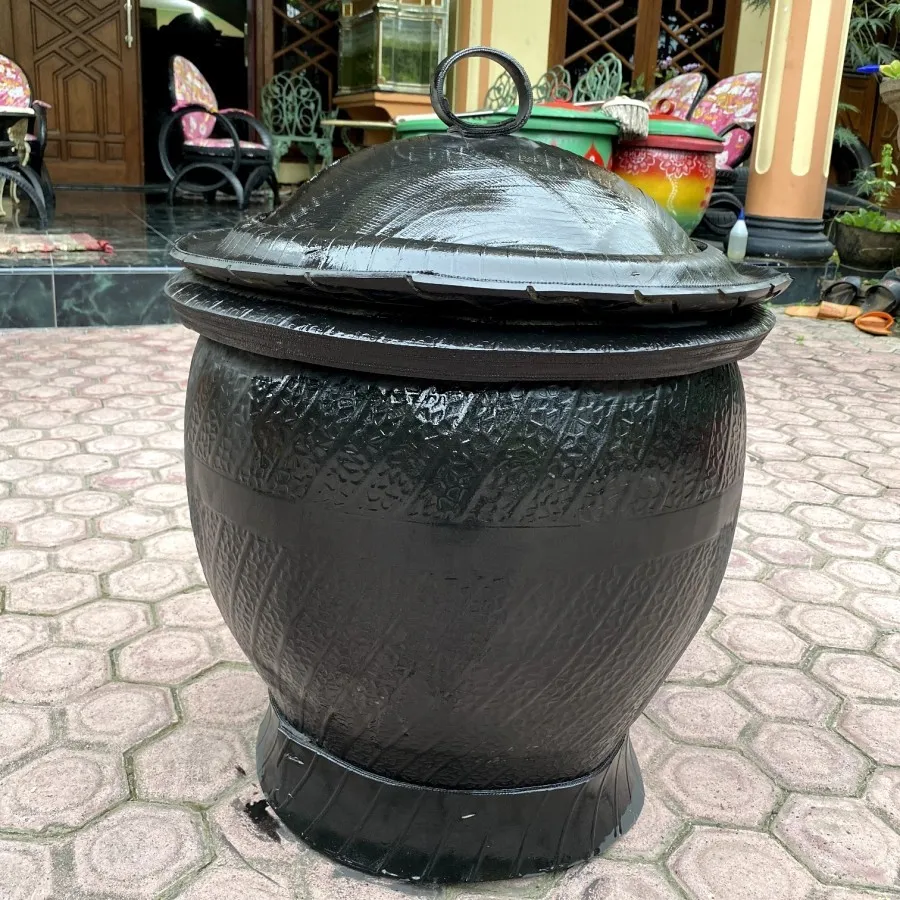 Tempat sampah Karet / Bak sampah/ Tempat sampah dari Ban/ Tonga Sampah Polos
