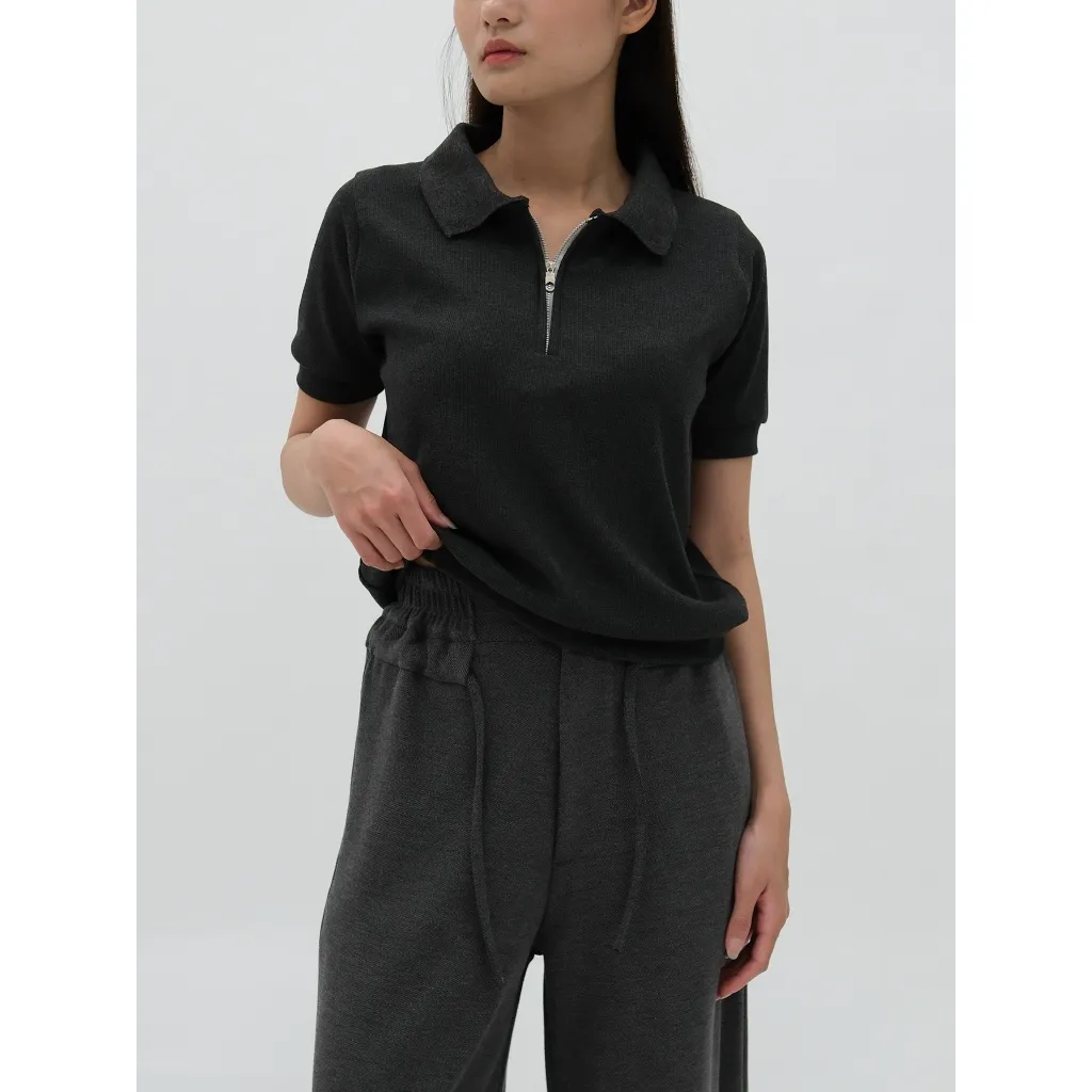Kaos Polo Wanita | Arle Knitted Top | HULM