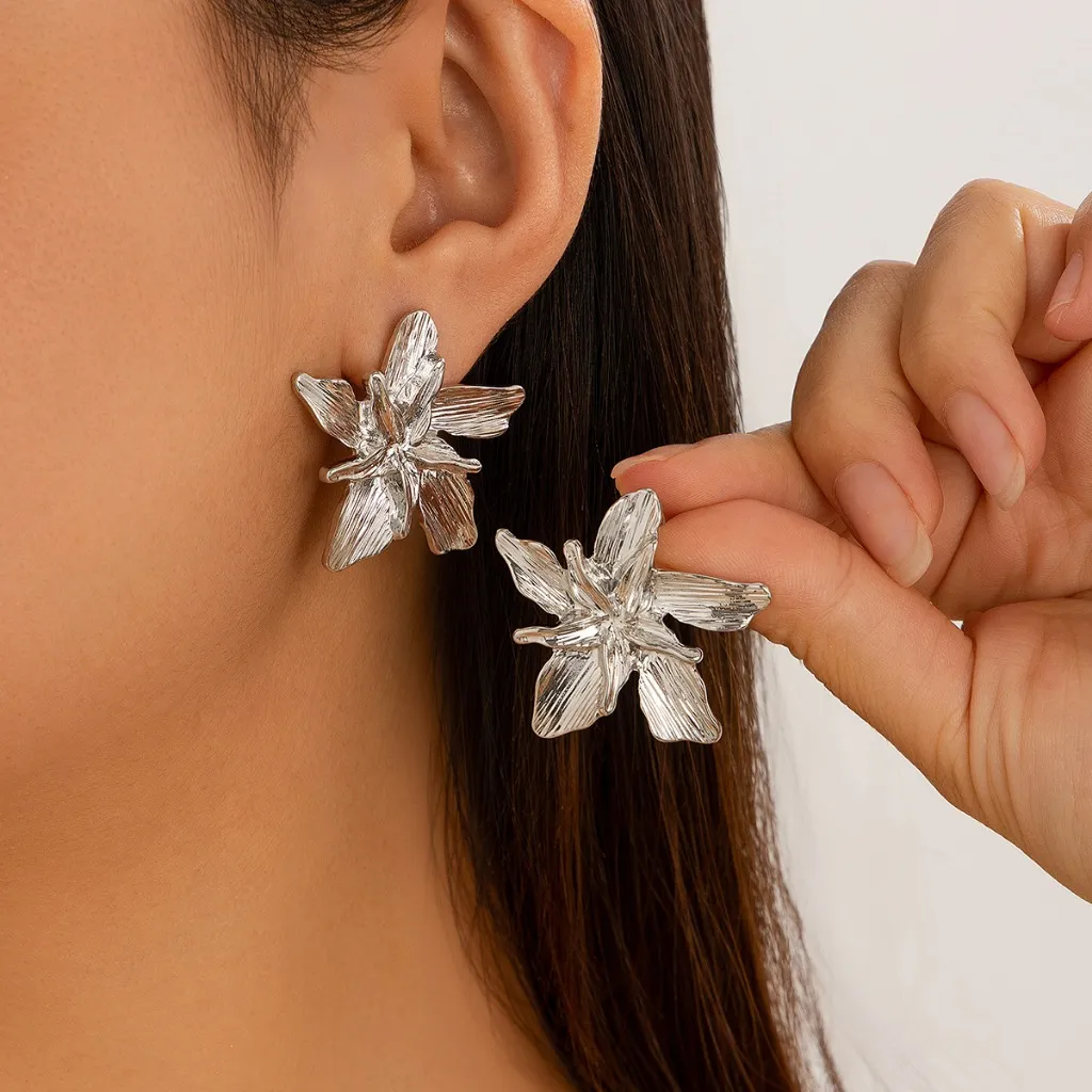 Popvjewel - Kotsu Flower Minimalis Korean Style Earrings - Anting Bunga Minimalis Warna Emas & Perak