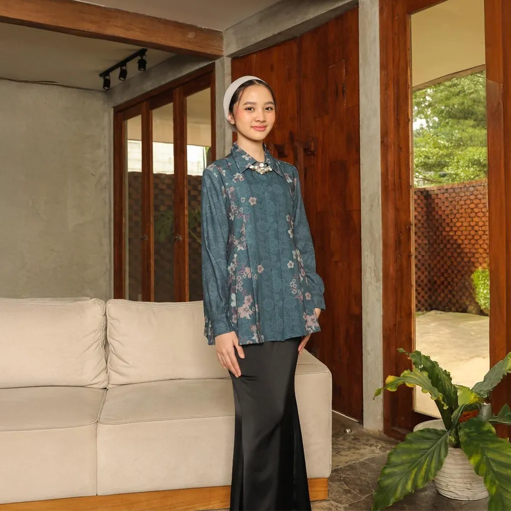 [Best Seller] ZM Zaskia Mecca - Tanin Kemeja Wanita Blouse - Alkisah - Edisi Timun Mas