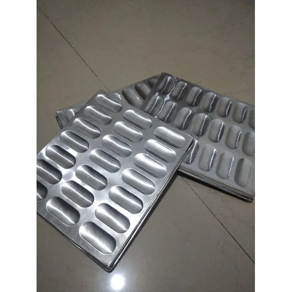 loyang lidah kucing uk 22cmx26cm ada 21 lubang