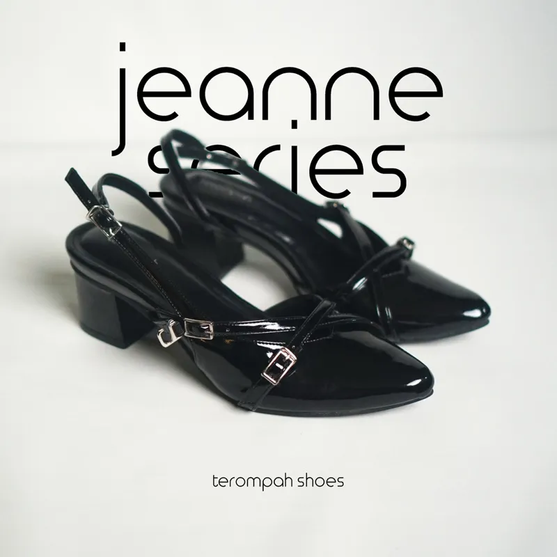 Tarompah Jeanne Black Heels Wanita