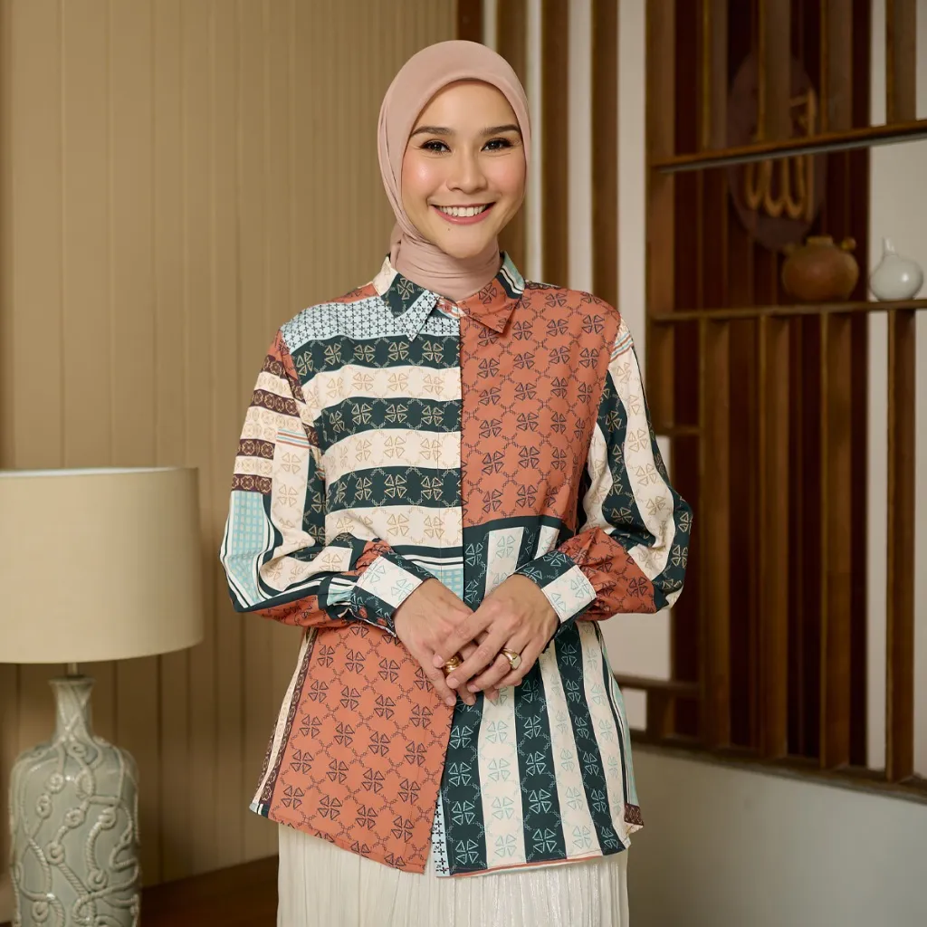 [Best Seller] ZM Zaskia Mecca - Mitya Blouse Muslim Wanita - Edisi Monogram