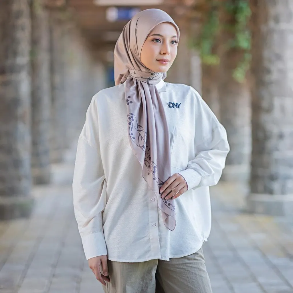 HIjab Motif Segi Empat Deenay Binar Series