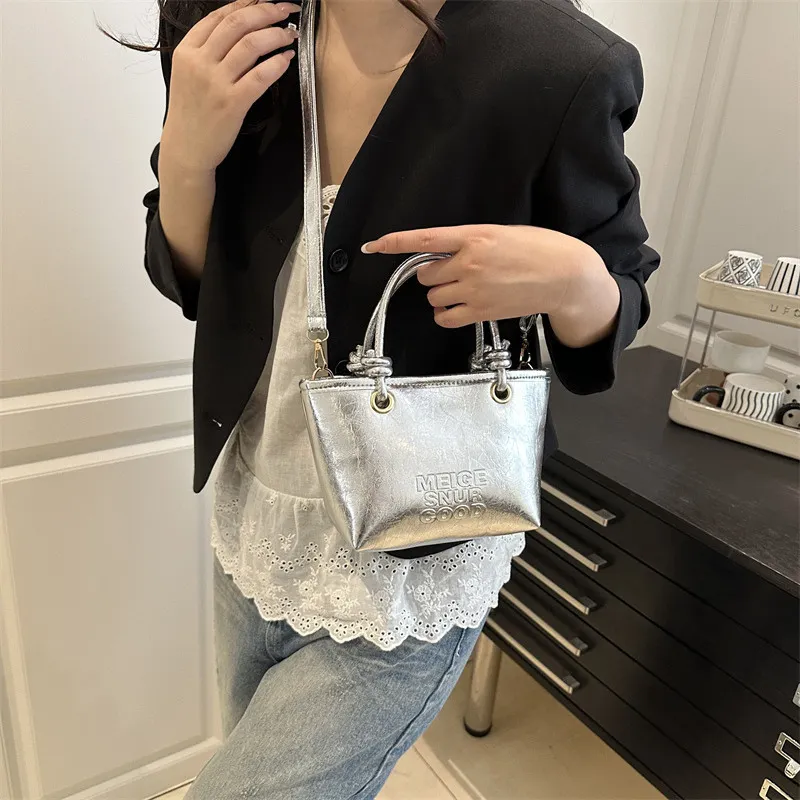 [ READY ] Tas Selempang Wanita Korea Cantik Mini Tote Bag Elegant Glossy Kecil Keren Keren