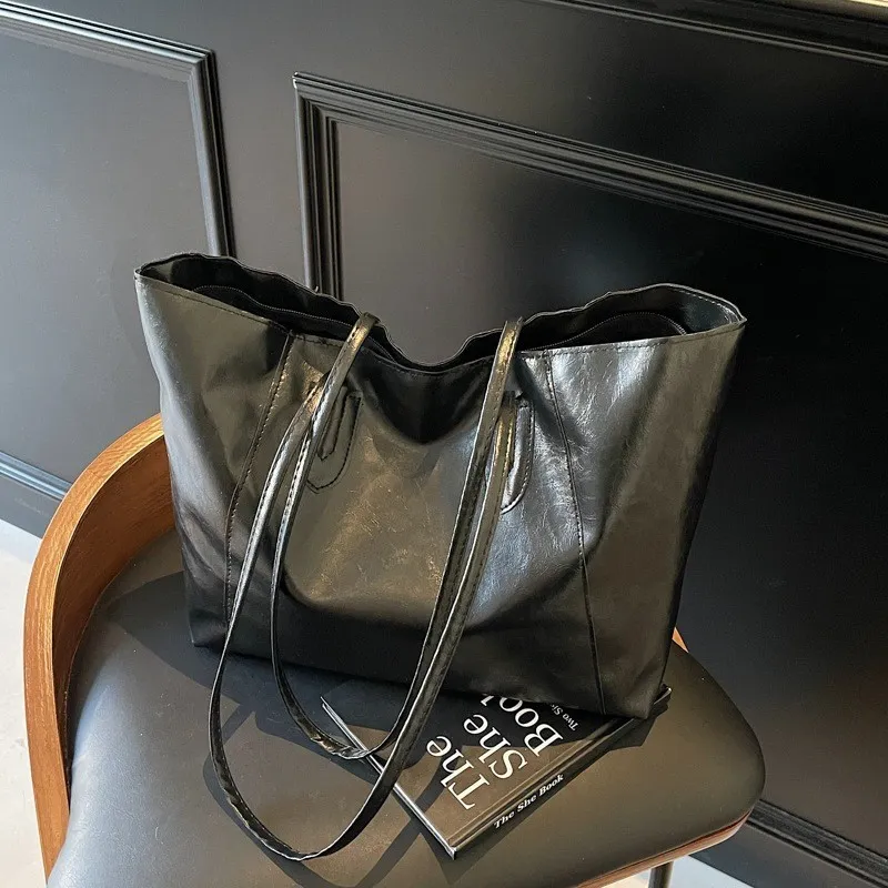 [ READY ] Tas Selempang Wanita Korea Trendy Unique Besar Totebag Kerja Kuat Berat Muat Banyak