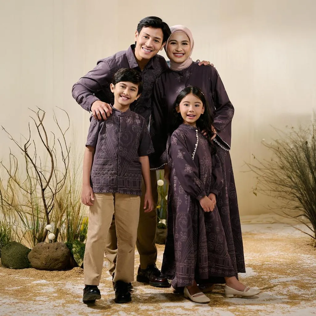 [Raya Collection] ZM Zaskia Mecca - Sarimbit Family Set 1 - Jejak Teduh Ruma | Gamis Wanita | Kemeja Koko Pria Anak