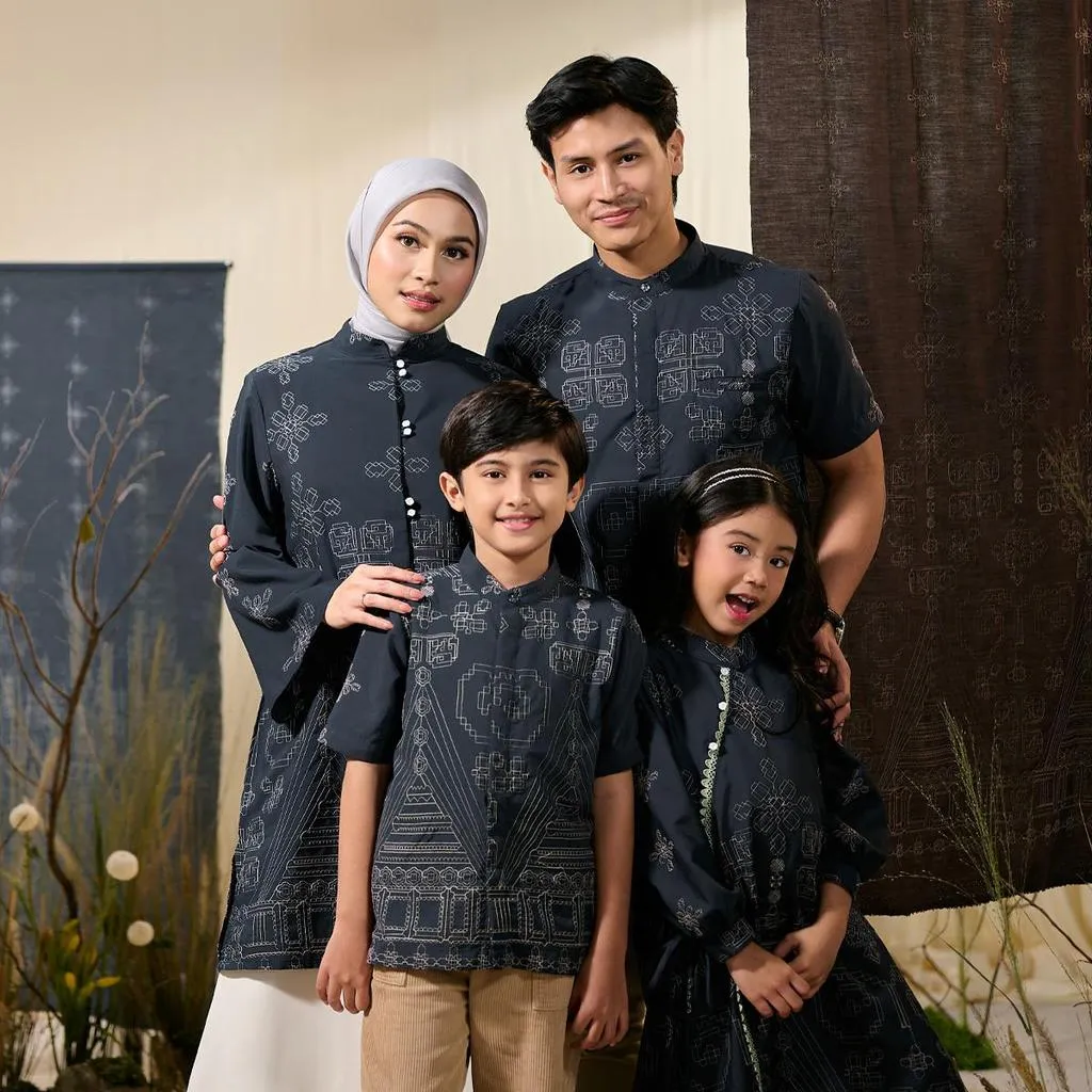 [Raya Collection] ZM Zaskia Mecca - Sarimbit Family Set 4 - Jejak Teduh Ruma | Tunik Wanita | Kemeja Koko Pria Anak