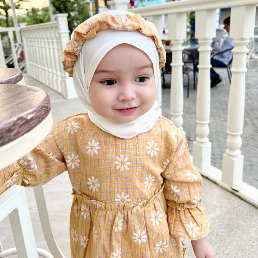 AISKA HIJAB Meysha Daisy Series pakaian anak motif bunga gamis anak bayi motif bunga dress anak bayi motif bunga dress kids motif bunga gamis anak Motif bunga usia 0 Bulan, 6 Bulan, 1,2,3,4,5,6,7,8 Tahun Bahan Exclusive Original Premium Bergaransi 100%