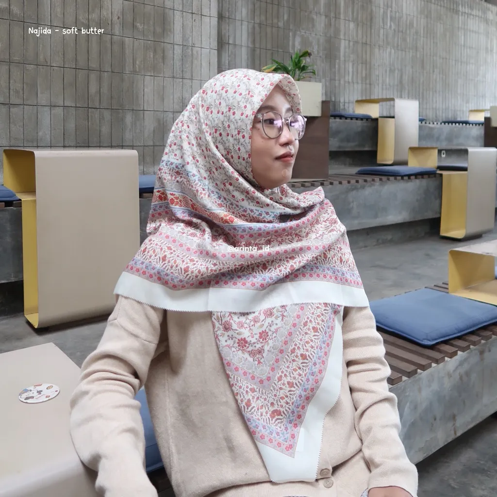 arinta - Segi Empat Voal Motif Premium