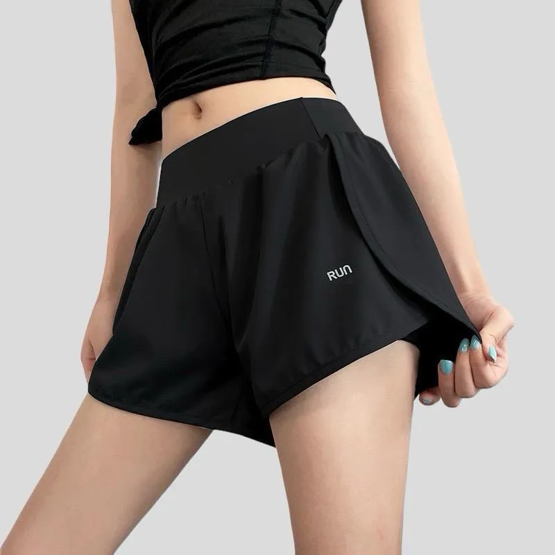 Celana pendek olahraga wanita senam yoga jogging zumba gym (RUN PDK)