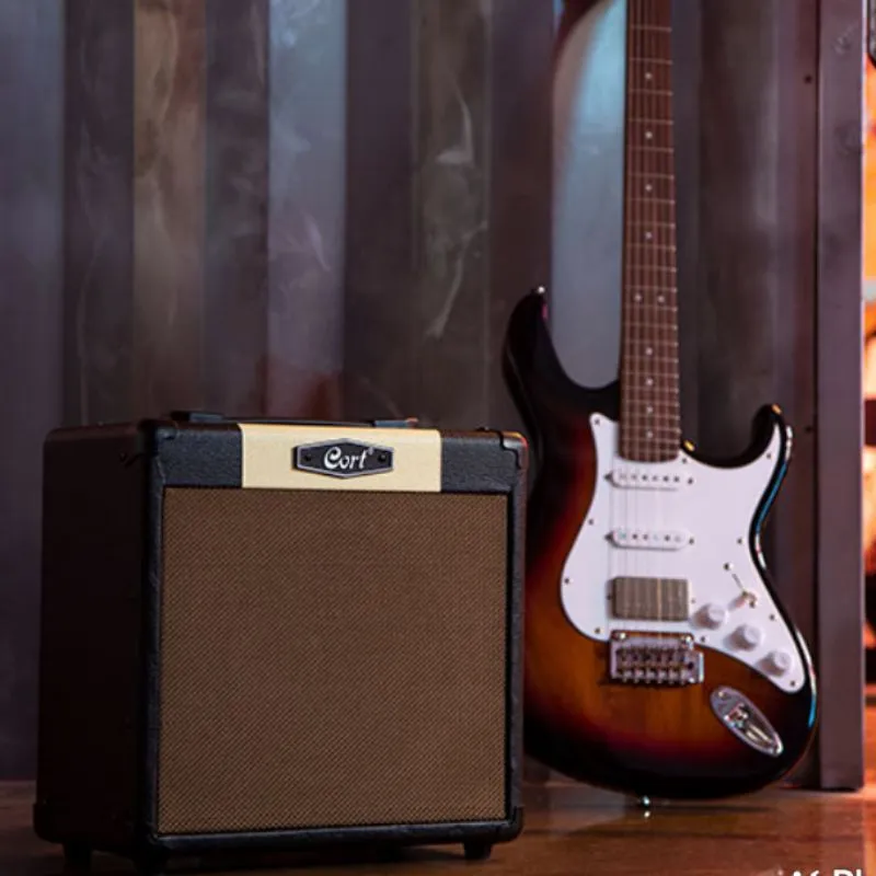 CORT ELECTRIC. GUITAR AMPLI 15W CM15R