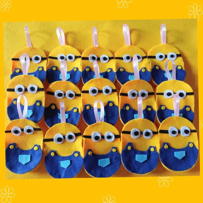 Paket 50 pcs Kembang Telur flanel karakter minion