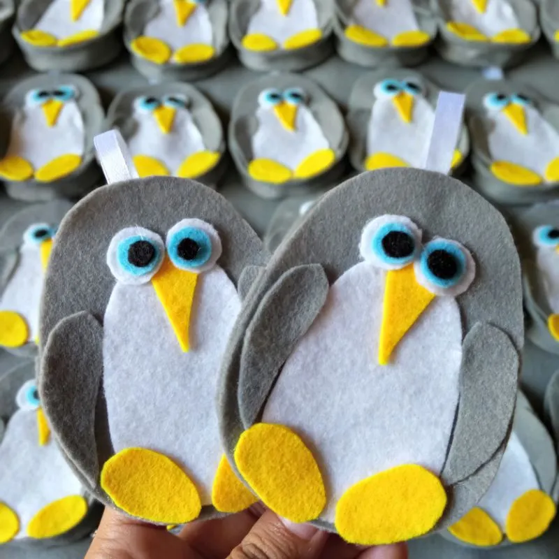souvenir aqiqah/ kembang telur flanel pinguin