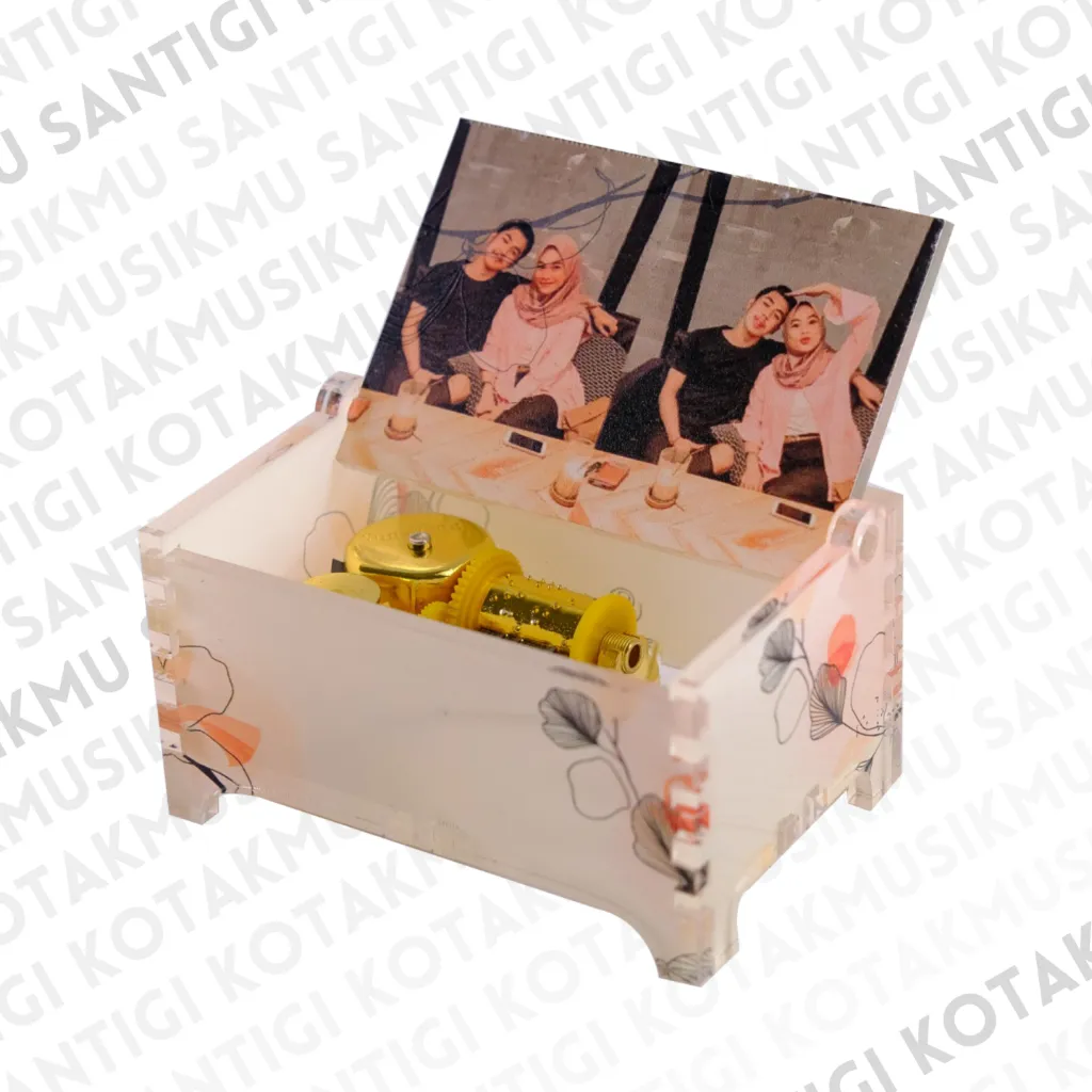 Kotakmusik WARNA Otomatis Hadiah Unik/Kado Ulang Tahun/Pernikahan