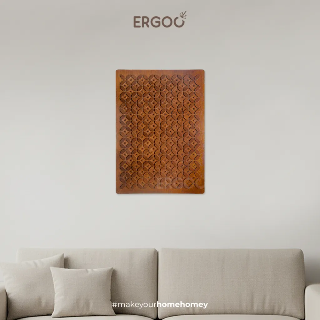 ERGOO Hiasan Dinding Kayu Motif Batik – 60 x 43 cm