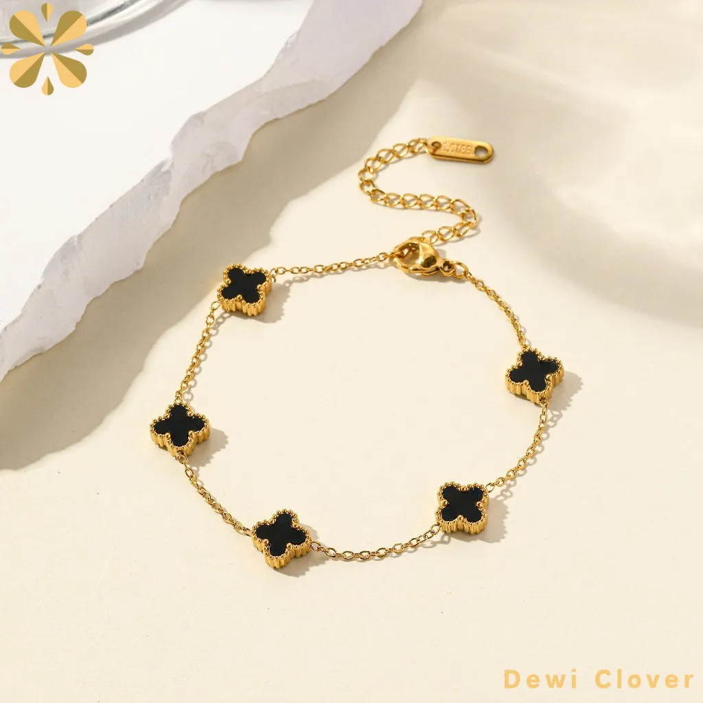 Gelang Titanium Wanita Rantai Clover Hitam 18K Gold Plated Anti Karat Korea Fashion Terbaru