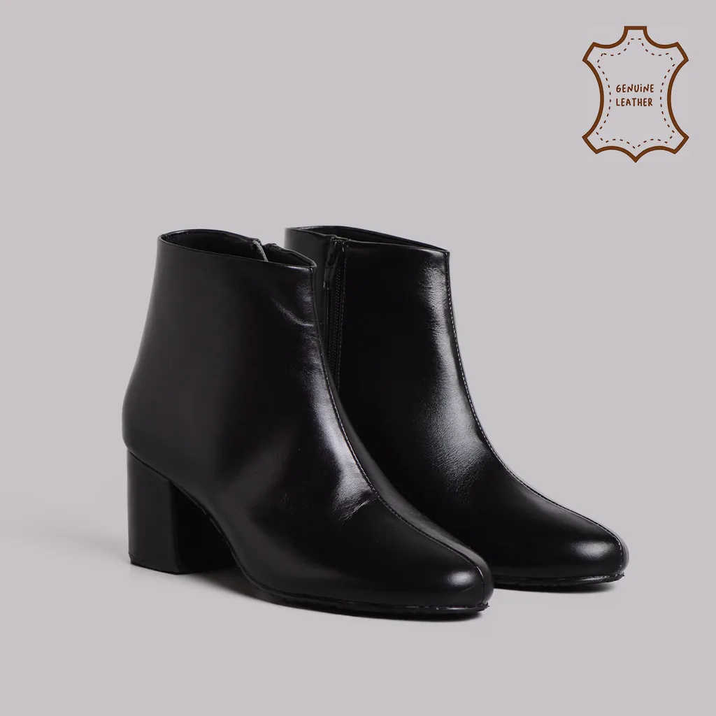 Adorable Projects - Lasya Ankle Boots Genuine Leather Black - Chelsea Boots