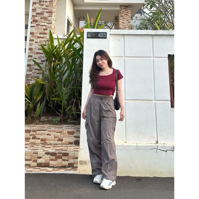 Moqico.id Celana wanita / Celana cargo / cargo parasut / celana wanita cargo /  Celana wanita kekinian / Celana korean style