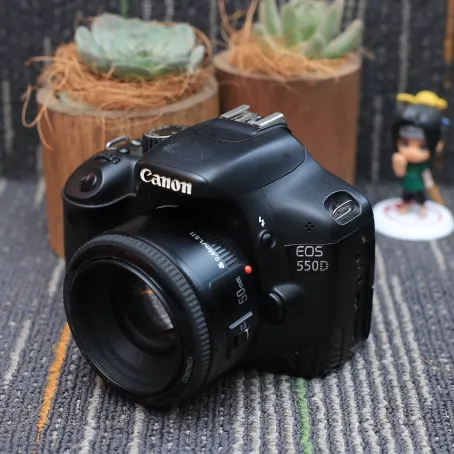 Canon 550D Lensa Fix YN 50mm F1.8 Yongnuo Kamera DSLR Termurah Bergaransi - Paket Bokeh -Likenew