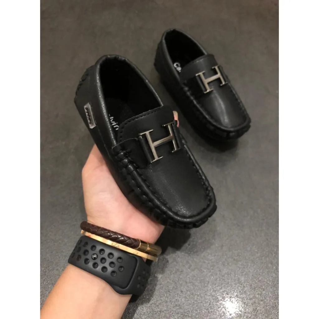 Sepatu Pantopel Anak Laki-Laki Obliviate