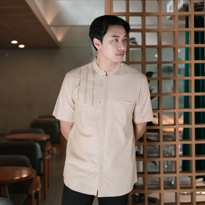 LOA STUDIOS - Baju Koko Bordir Pria Lengan Pendek Khaki - Sabhir