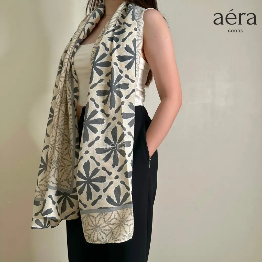 AERA shawl batik cream kain pashmina kerudung syal motif batik SYL 79